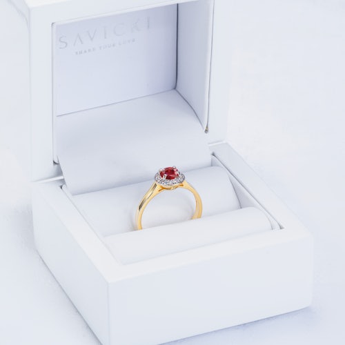 Pierścionek zaręczynowy SAVICKI: dwukolorowe złoto, rubin, diamenty